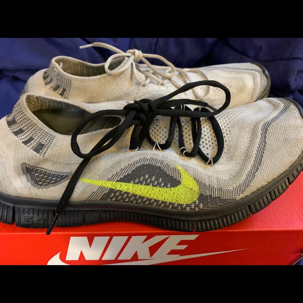 Men Nike Flynit